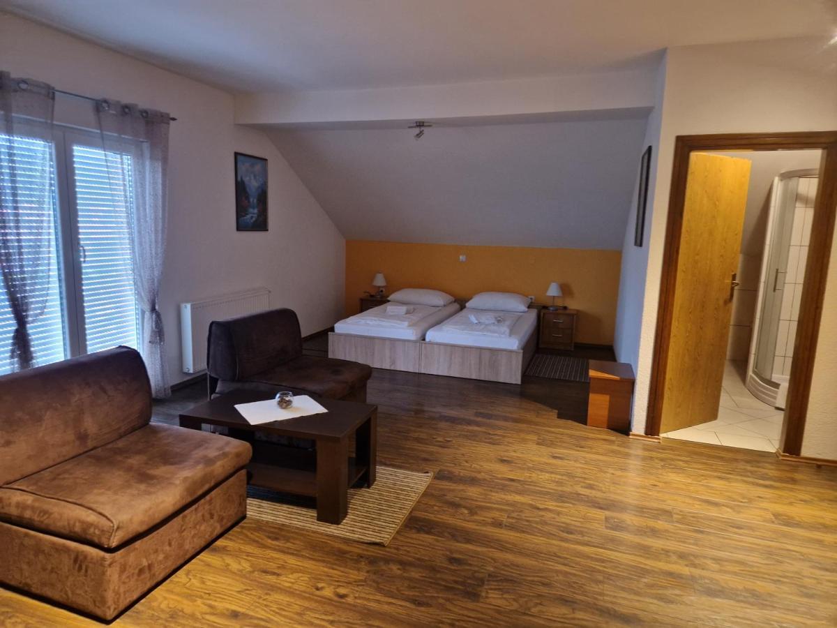 Plitvice Palace Hotel Grabovac  Bagian luar foto